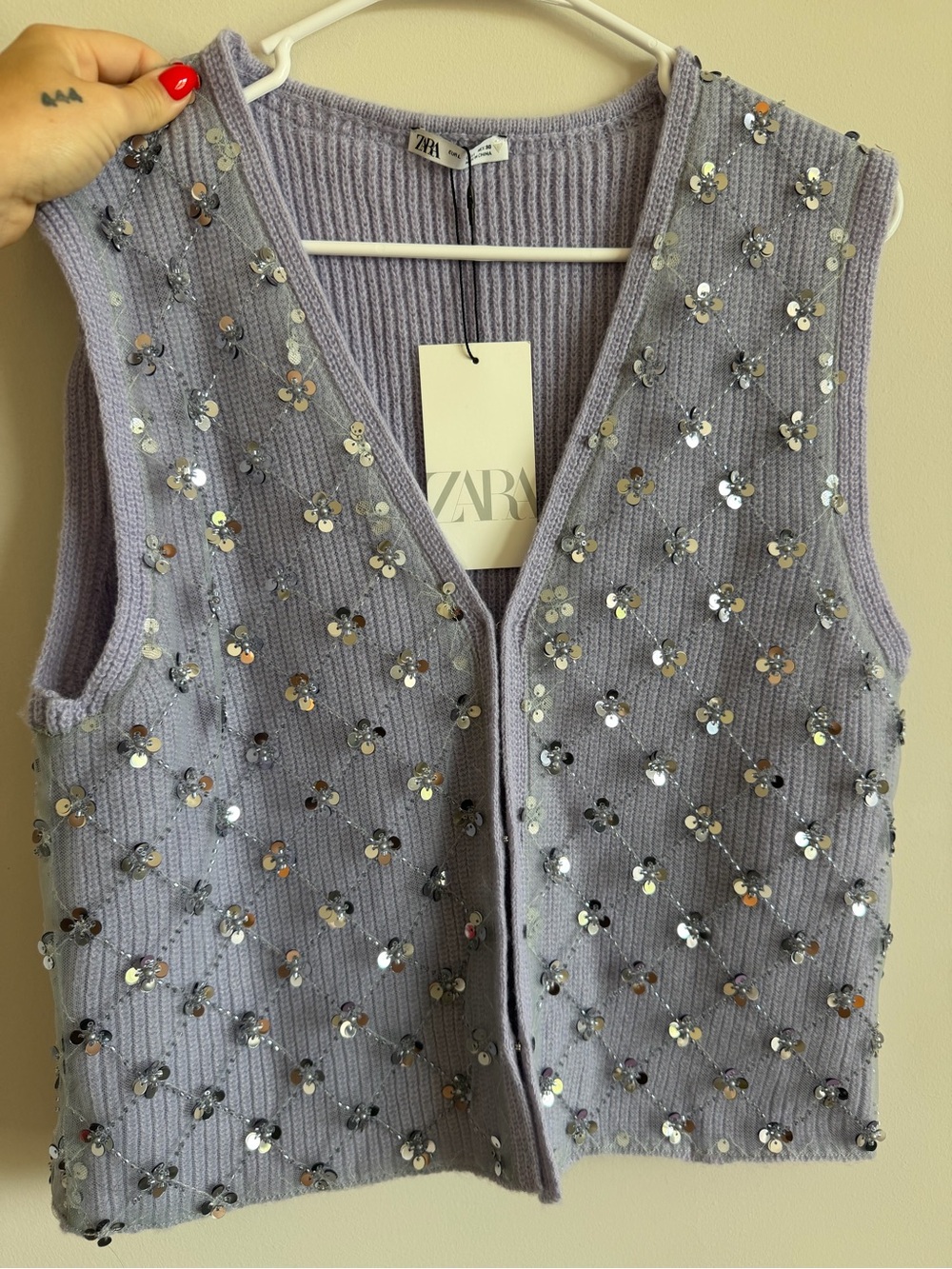 NWT ZARA Size Large Lavender Sequin Flower Knit Vest